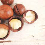 Olej makadamia dla zdrowia włosów i skóry – naturalny pogromca wolnych rodników