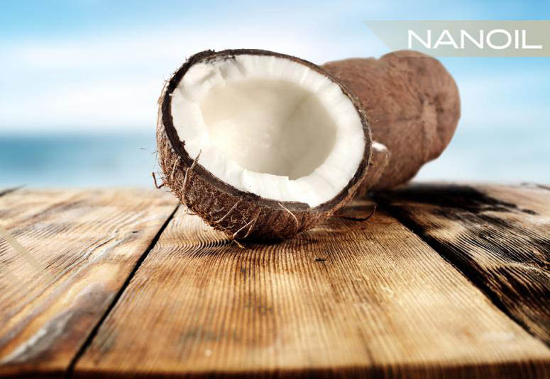 Niepozorny olej kokosowy – kompleksowa ochrona włosów wymagających wzmocnienia