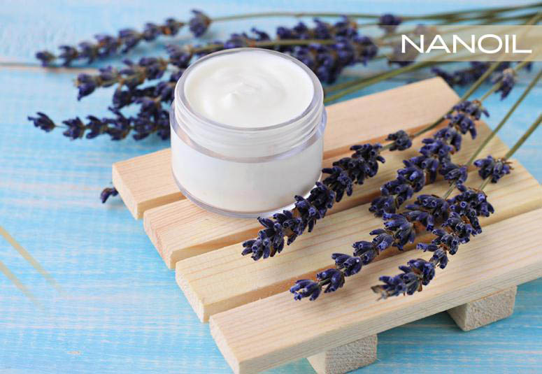 Zrób to sama: najlepsze, domowe maseczki na włosy