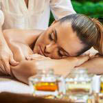 Masaż ciała olejami. Jakie olejki do masażu są najlepsze?