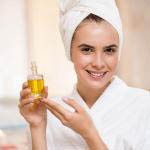 Oczyszczanie twarzy olejami. 10 najważniejszych pytań o OCM